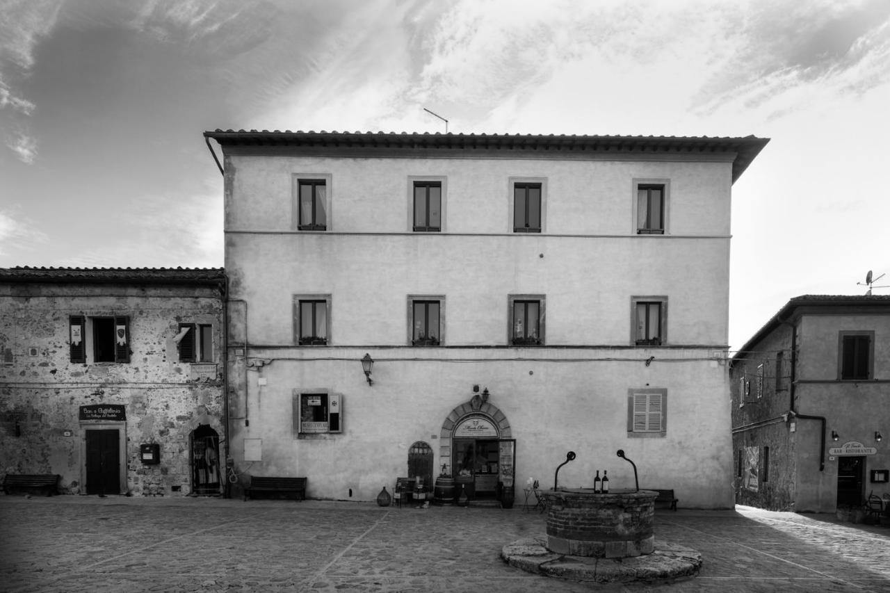 Rooms And Wine Al Castello Monteriggioni Exterior photo